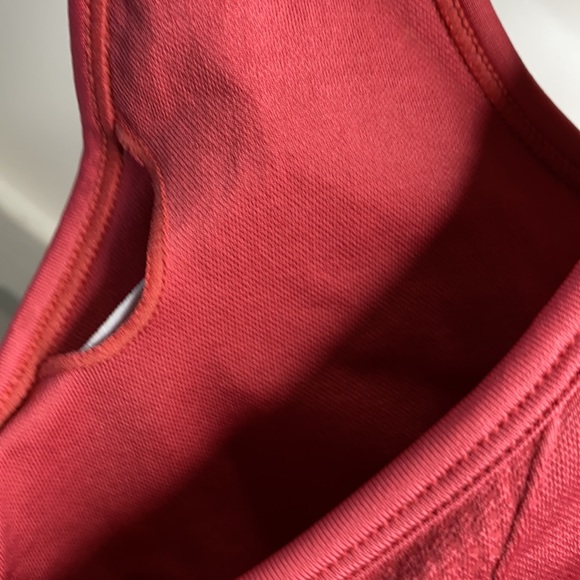 AYBL Balance V2 Sports Bra - Picture 7 of 8